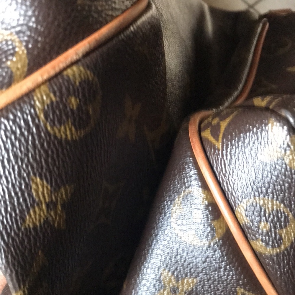 💎 ✨HUGE SIDE POCKETS✨ 💎 LOUIS VUITTON TOTE DISCONTINUED - Picture 15 of 15